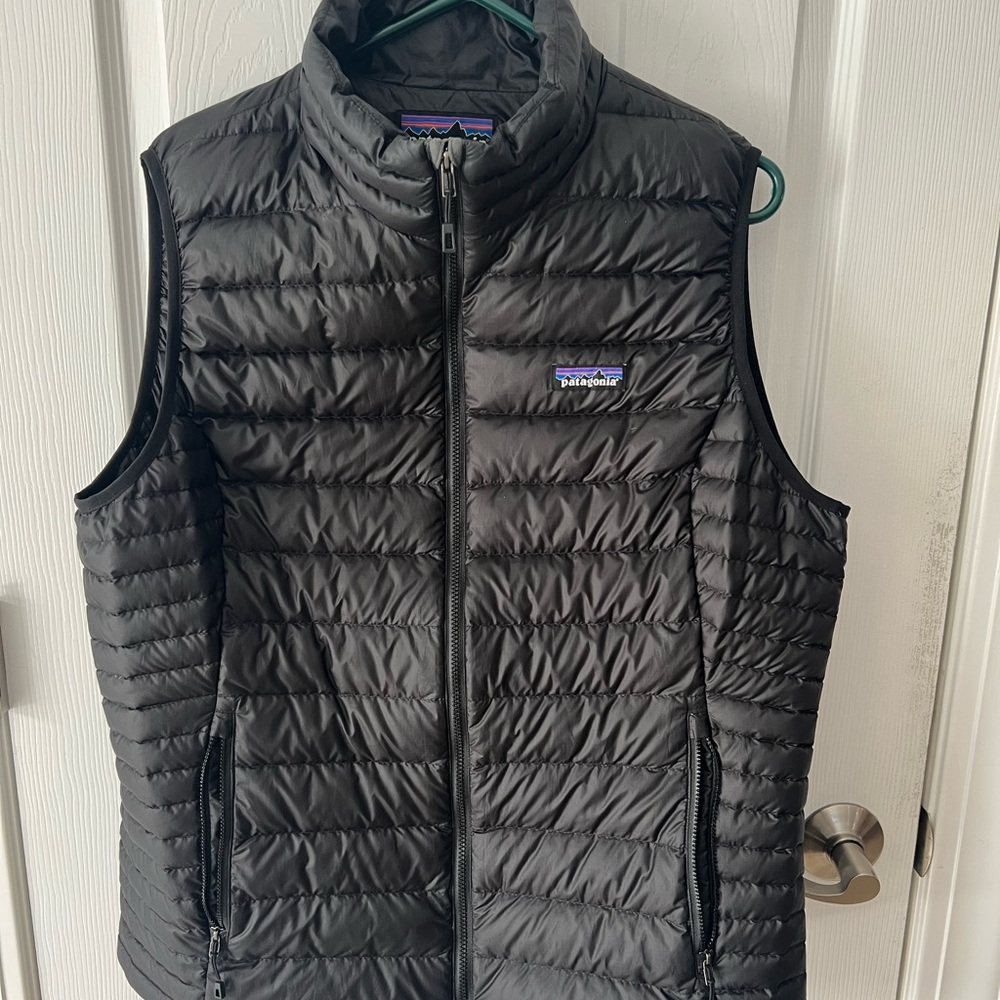 Patagonia Women's Black Puffer Vest